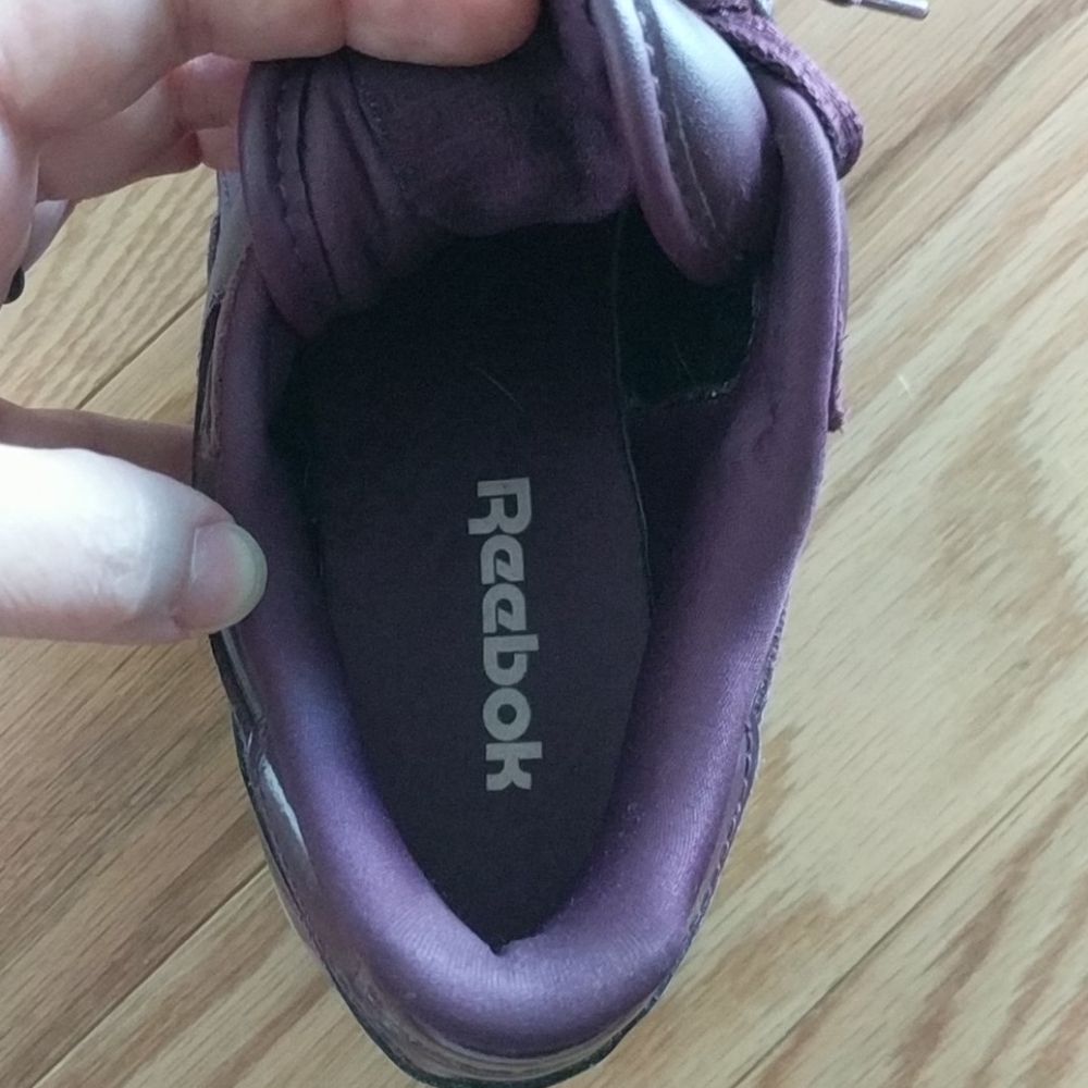 Reebok shoes 7.5 - Picture 3 of 4